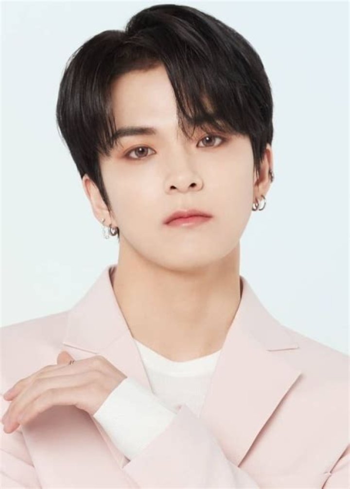 Asahi (Treasure) Height, Weight, Age, Girlfriend, Facts, Biography