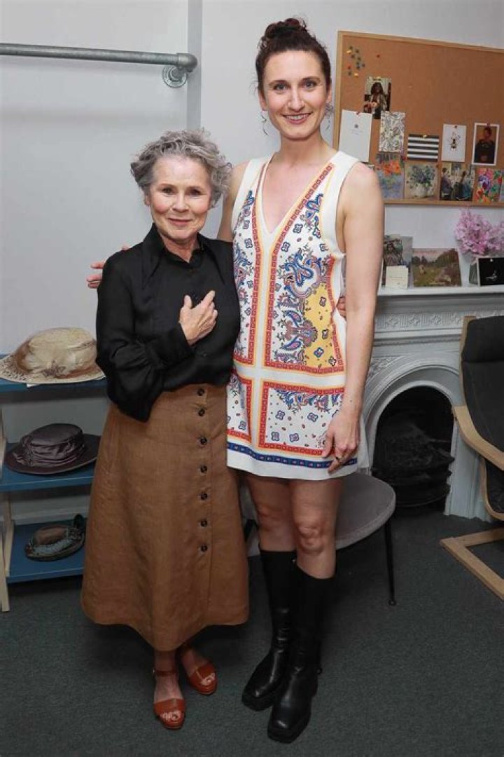 Bessie Carter Height, Weight, Age, Body Statistics