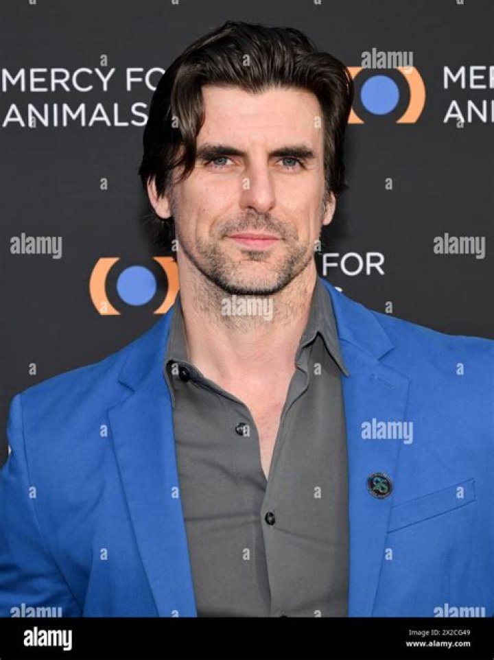 Cooper Barnes Height, Weight, Age, Spouse, Family, Facts, Biography