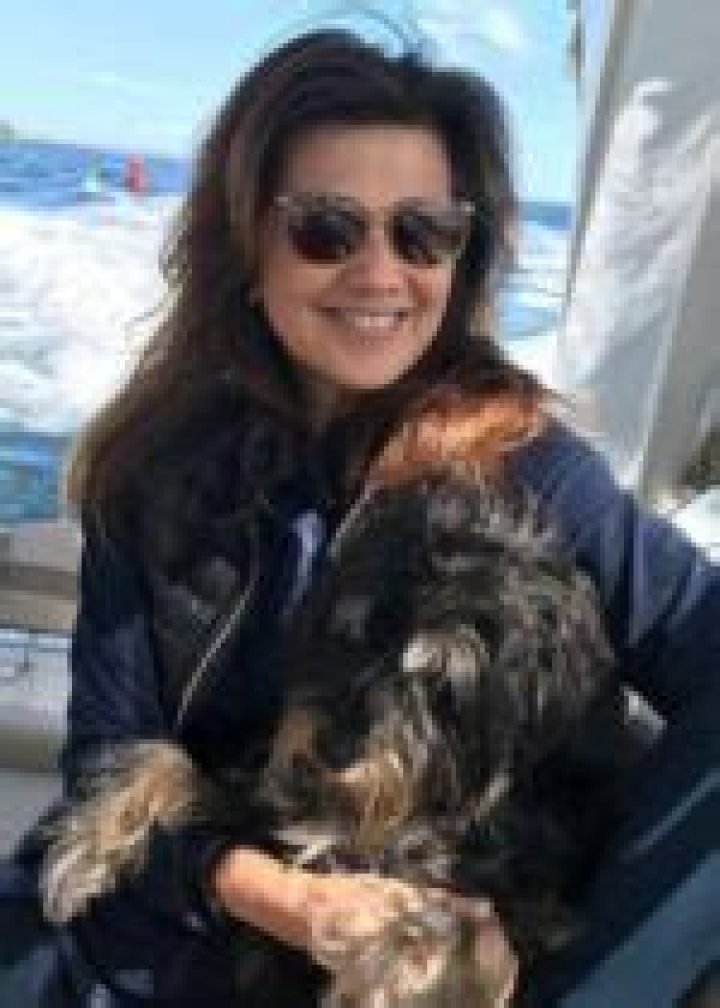 Daphne Zuniga Height, Weight, Age, Facts, Biography