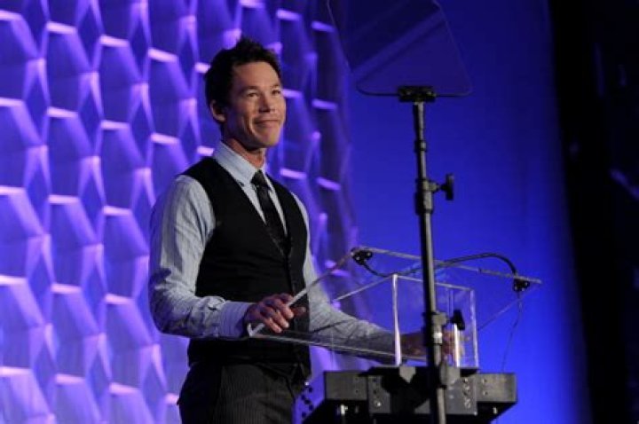 David Bromstad Net Worth | Celebrity Net Worth
