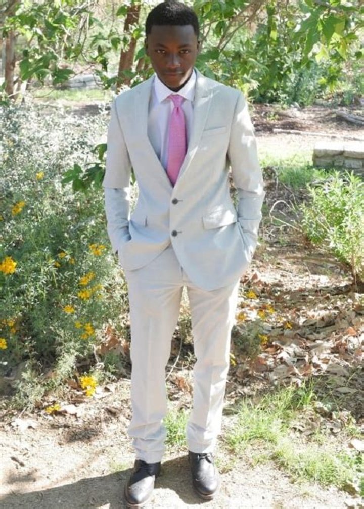 Devon Weetly Height, Weight, Age, Girlfriend, Facts, Biography