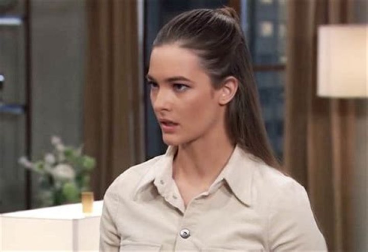 Esme's Desperate, Tracy Tricks, And Big News For Kristina
