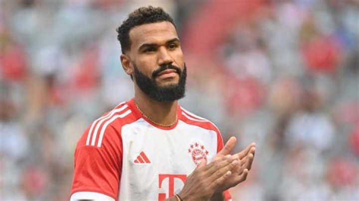Histoire de l'enfance d'Eric Maxim Choupo-Moting et faits biographiques inchangés