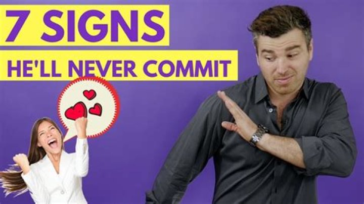 I'm a Psychologist and These Are 5 Telling Signs Someone Will Never Commit