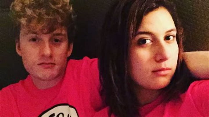 James Acaster’s Girlfriend In 2 Dating Rose Matafeo? Married? Ex-wife!