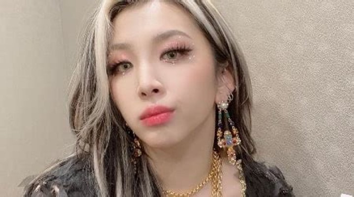 Jeon Ji-woo Height, Weight, Age, Body Statistics