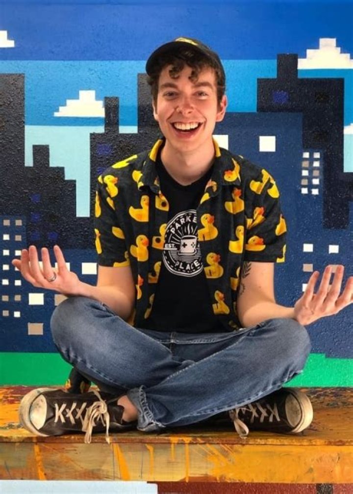 Parker Coppins Height, Weight, Age, Girlfriend, Family