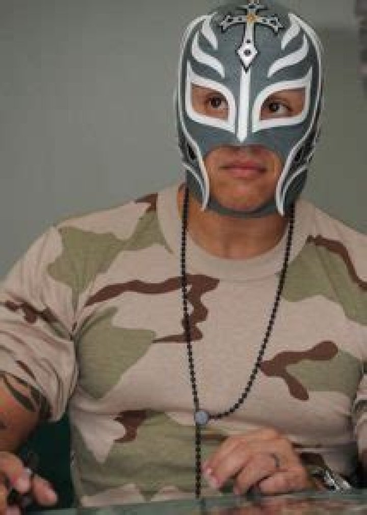 Rey Mysterio Height, Weight, Age, Spouse, Children, Facts, Biography