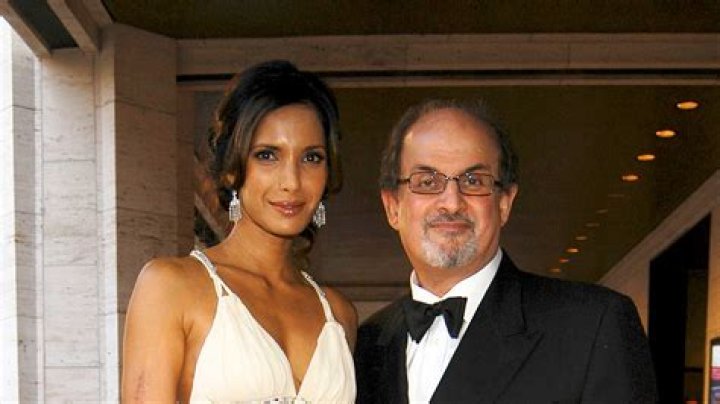 Salman Rushdie Height, Weight, Age, Girlfriend, Family, Biography
