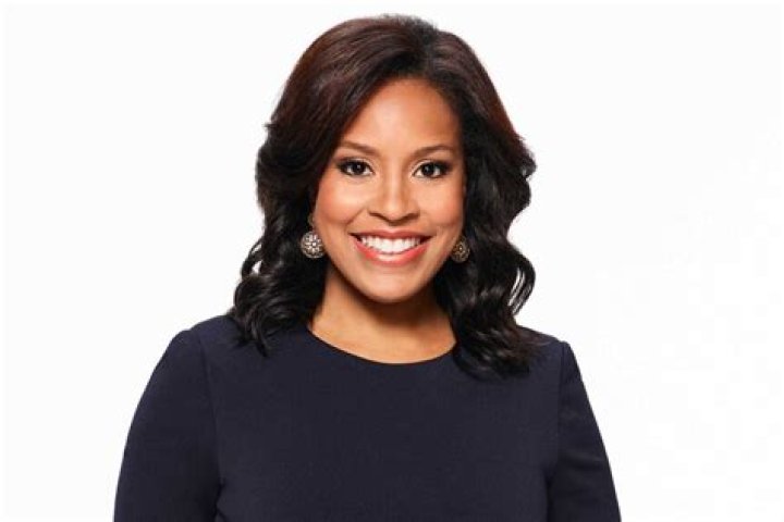 This Former NBC Anchor Says Katie Couric "Derailed" Her Career